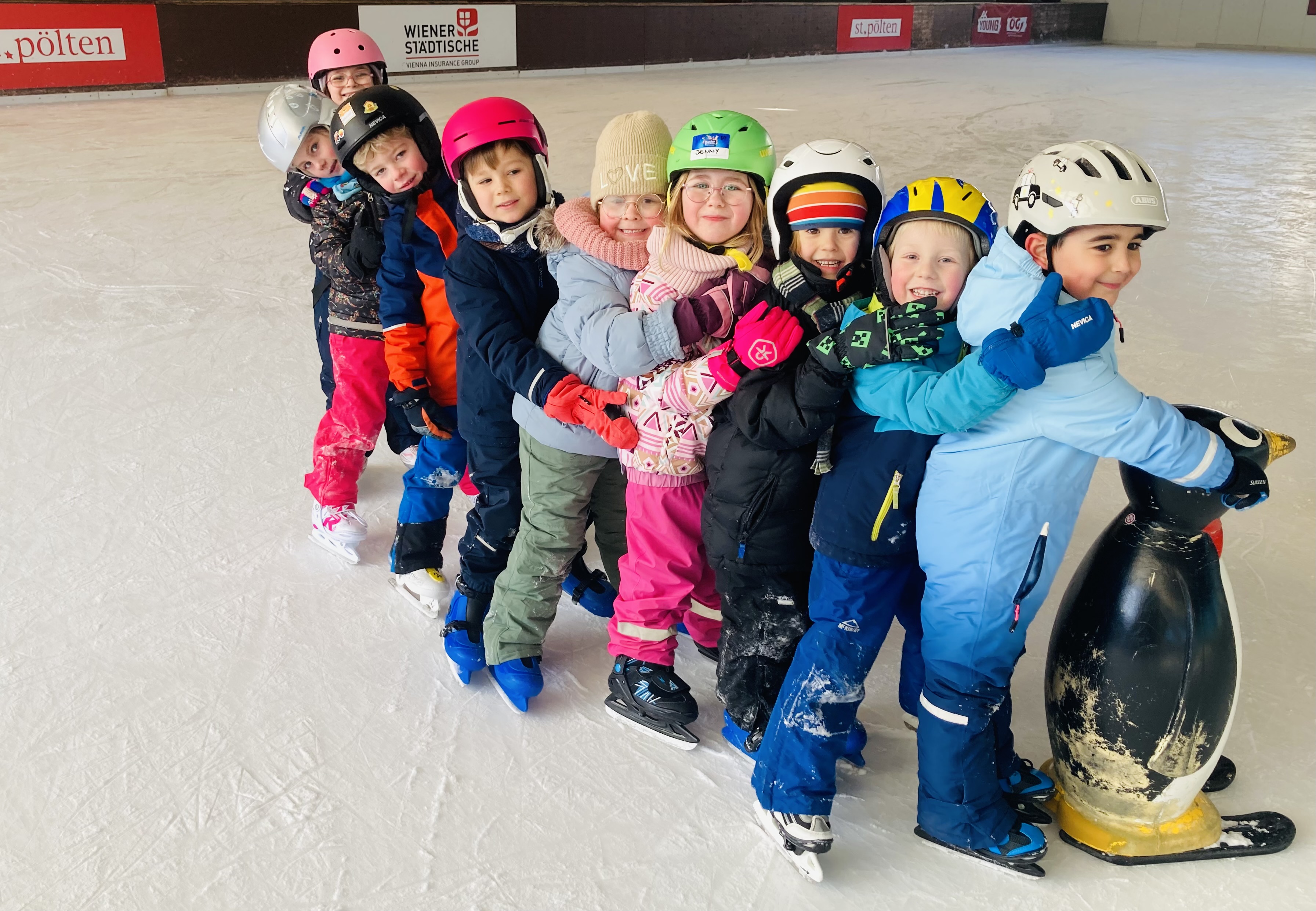 Eissternchen für die Kinder der !Biku Villa St. Pölten